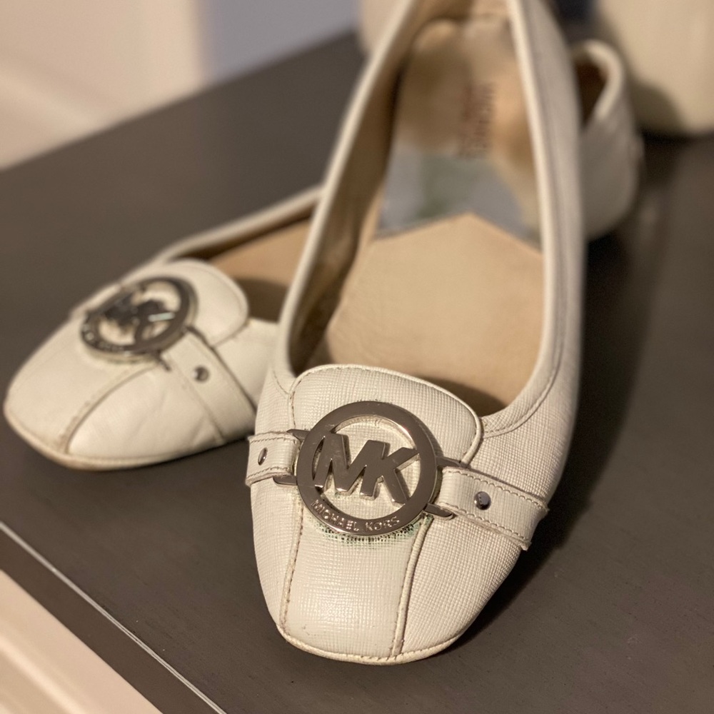 Michael Kors Flats.